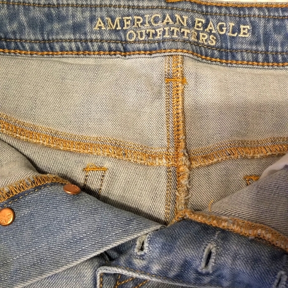 American Eagle Women's jean shorts, size 14 - Picture 3 of 8